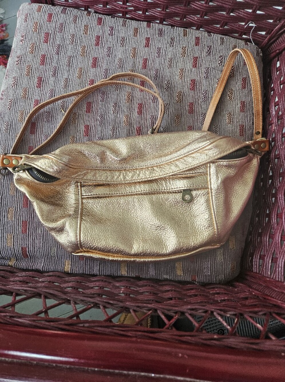 Rose Gold  Crossbody PARKER THATCH Bag